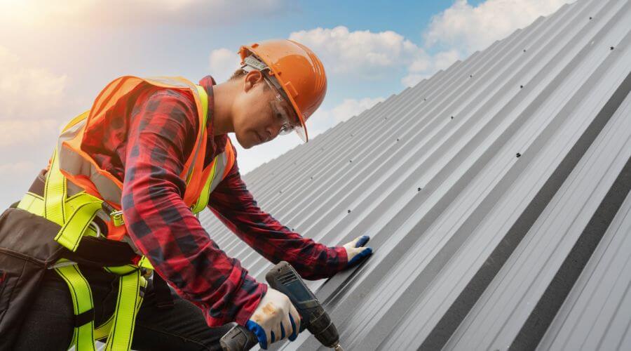 Professional Emergency Roof Repairs services in Comfort, WV